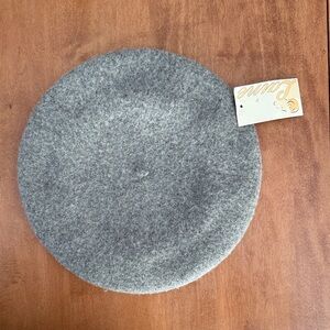 Laine- Gray Wool Beret